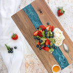 Serveerplank Acaciahout met Rivierdesign – Hars Snijplank & Kaasplank